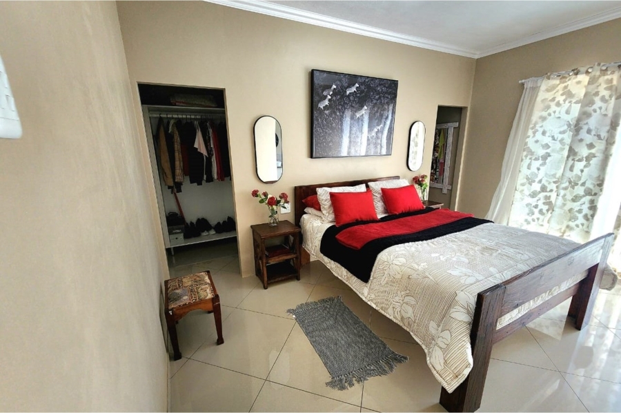 3 Bedroom Property for Sale in Wavecrest Eastern Cape